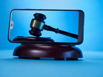 ACMA, öz-denetimin sona erdirilmesine yönelik çağrıların giderek artması nedeniyle tüketici yasa taslağını reddetti