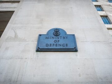 İngiltere Savunma Bakanlığı Askeri Yüklenici Veri Sızıntısını Soruşturuyor