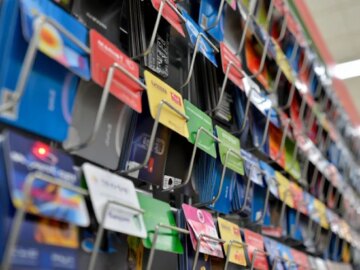 “Jingle Hırsızı” Hackerları Milyonlarca Hediye Kartını Çalmak İçin Bulut Altyapısını Kullanıyor