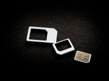 DoT, Mesajlaşma Uygulamasında Siber Dolandırıcılığı Önlemek İçin SIM Bağlamayı Zorluyor