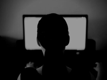 Hackerların Kraliçesi ABD Gizli Servisi Tarafından Takip Edildi