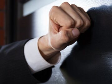 Microsoft DCU, siber suçluları yakalamak için Birleşik Krallık mahkemelerini kullanıyor